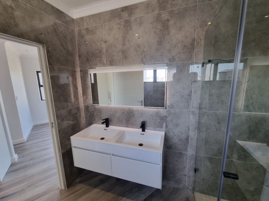 2 Bedroom Property for Sale in Sandown Western Cape